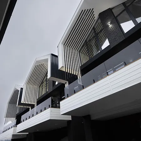 Black & White Буковель